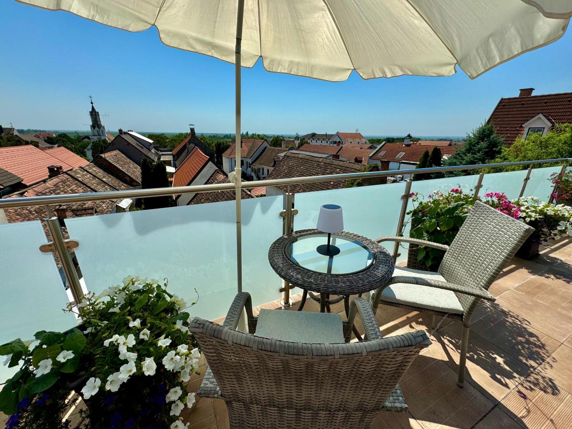 Pension Seeblick Mörbisch am See Exterior foto